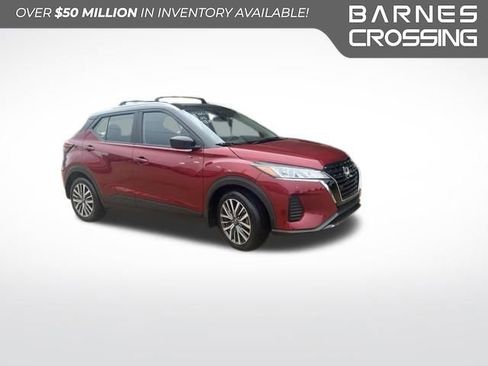 Used 2024 Nissan Kicks SV w/ Exterior Package FWD image 1