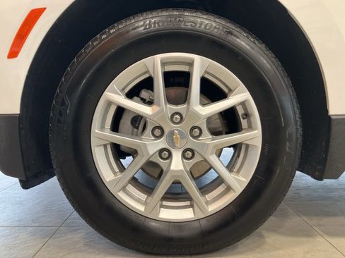 Used 2022 Chevrolet Equinox LT image 9