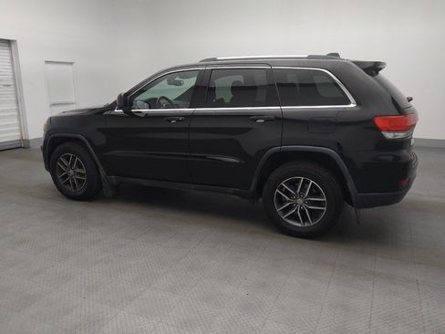 Used 2018 Jeep Grand Cherokee Laredo image 3