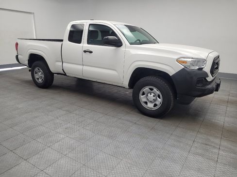 Used 2022 Toyota Tacoma SR RWD image 11