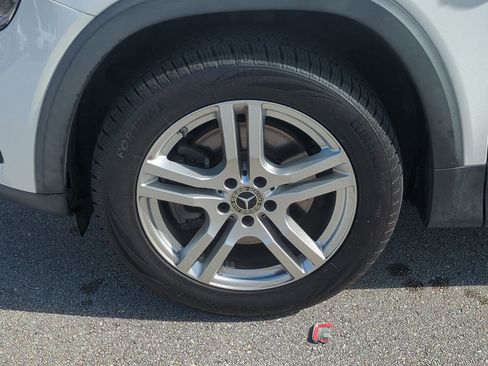 Used 2023 Mercedes-Benz GLB 250 image 12