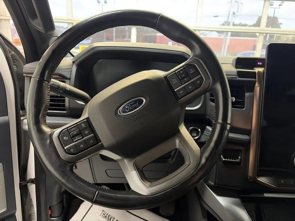 Used 2022 Ford F150 Lightning Lariat AWD/4WD image 23