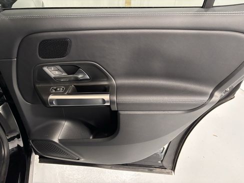 Certified 2025 Mercedes-Benz GLB 250 4MATIC image 26