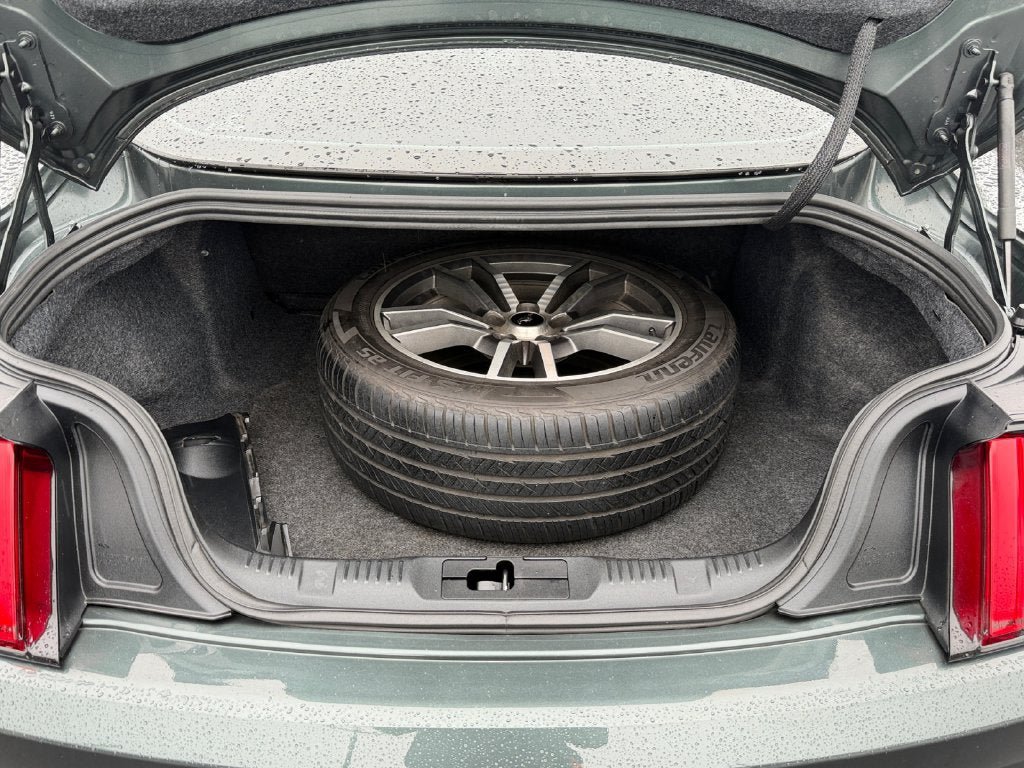 Used 2016 Ford Mustang Premium RWD image 23