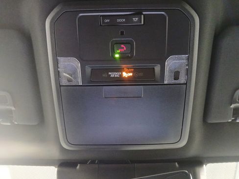 New 2025 Toyota Tacoma TRD Off-Road image 17