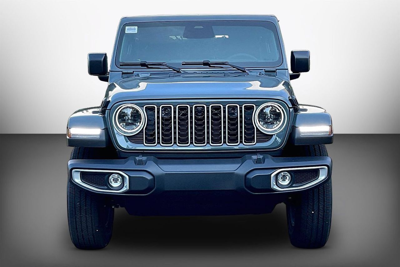 New 2026 Jeep Wrangler Unlimited Sahara AWD/4WD image 3