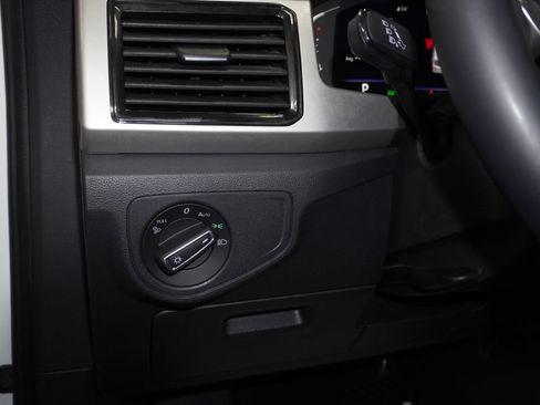 Used 2023 Volkswagen Atlas SE w/ Panoramic Sunroof Package AWD/4WD image 23