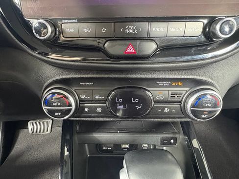 Used 2023 Kia Soul GT-Line FWD image 23