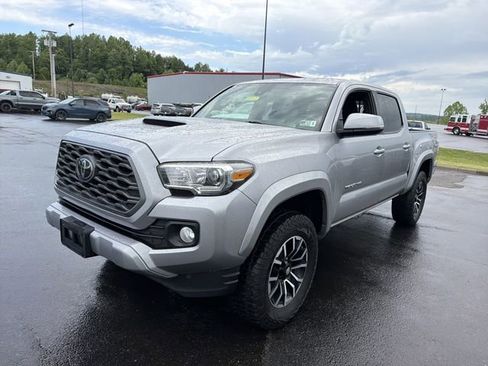 Used 2021 Toyota Tacoma TRD Sport AWD/4WD image 10