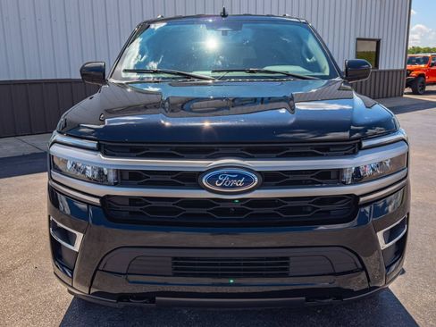 Used 2022 Ford Expedition Max XLT AWD/4WD image 5