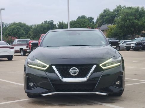 Used 2022 Nissan Maxima SR w/ Sport Mat Group FWD image 2