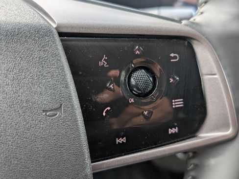 Certified 2025 Nissan Murano SV FWD image 27