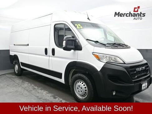 Used 2025 RAM ProMaster 2500 w/ Convenience Group image 1