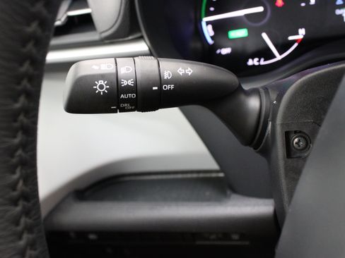 Used 2026 Toyota Sienna XLE FWD image 25