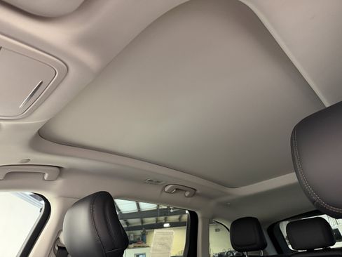 New 2026 Lincoln Nautilus Reserve w/ Jet Appearance Package AWD/4WD image 5