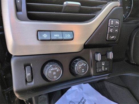 Used 2020 GMC Yukon XL Denali w/ Denali Premium Package image 20