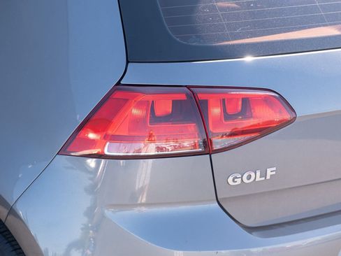 Used 2016 Volkswagen Golf S FWD image 21