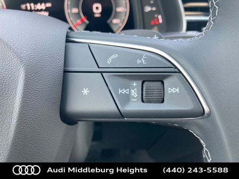 Used 2025 Audi Q7 2.0T Premium w/ Convenience Plus Package image 39