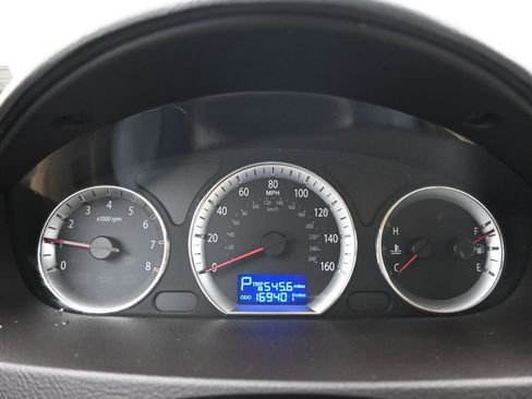 Used 2010 Hyundai Sonata GLS image 16