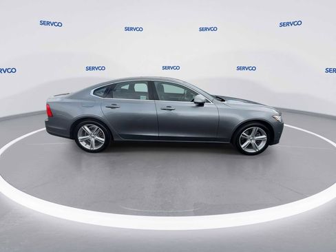Used 2017 Volvo S90 T5 Momentum w/ Convenience Package FWD image 9