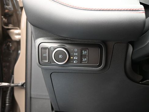 Used 2026 Ford Explorer ST-Line w/ ST-Line Street Pack image 12