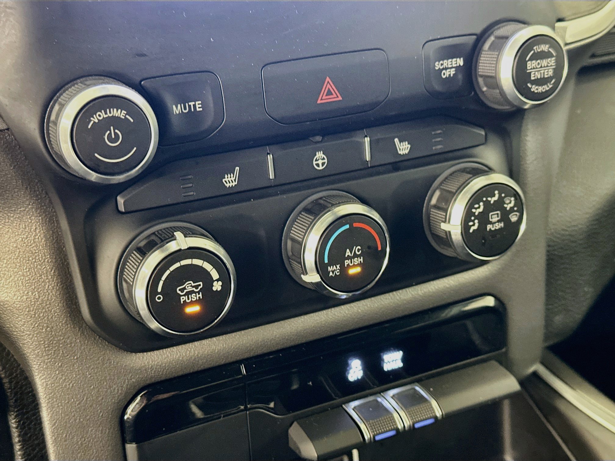 Used 2023 RAM 1500 Big Horn AWD/4WD image 23