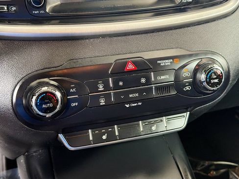 Used 2017 Kia Sorento FWD w/ LX Convenience Package image 16