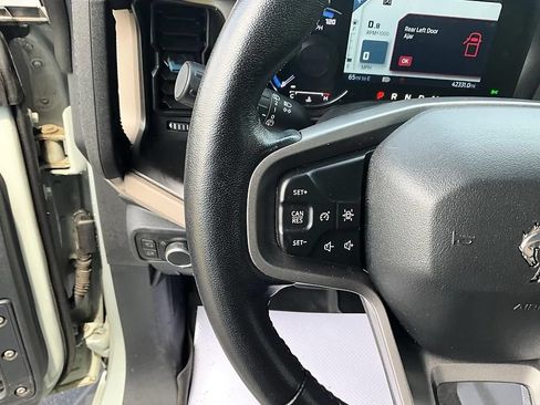 Used 2023 Ford Bronco Wildtrak AWD/4WD image 31