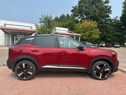 New 2025 Nissan Kicks SR w/ SR Premium Package