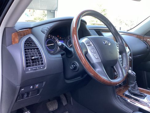 Used 2019 INFINITI QX80 Luxe w/ Proassist Package image 9