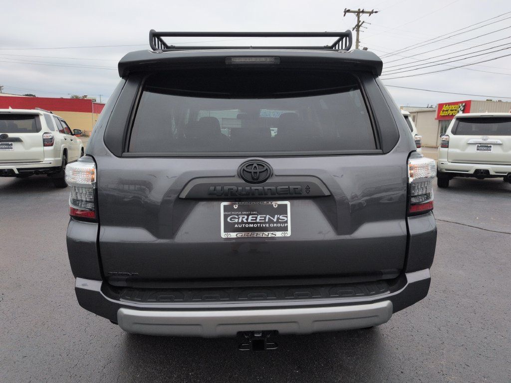 Used 2023 Toyota 4Runner TRD Off-Road Premium w/ Off Road Premium Plus Package AWD/4WD image 4