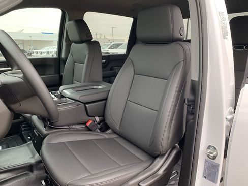 New 2025 GMC Sierra 2500 Pro w/ Convenience Package AWD/4WD image 11