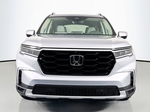 Certified 2024 Honda Pilot Elite image 2