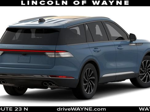 New 2026 Lincoln Aviator AWD image 3
