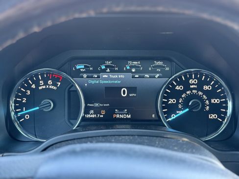 Used 2018 Ford F150 Platinum w/ Equipment Group 701A Luxury image 27