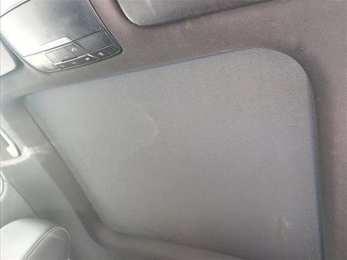 Used 2018 Mercedes-Benz GLC 300 4MATIC image 14