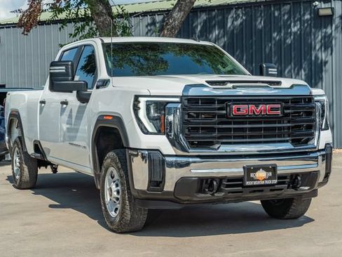 Used 2024 GMC Sierra 2500 Pro w/ Convenience Package AWD/4WD image 8