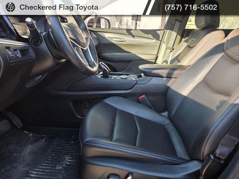 Used 2024 Cadillac XT5 Luxury image 8