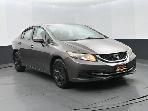 Used 2014 Honda Civic LX image 2