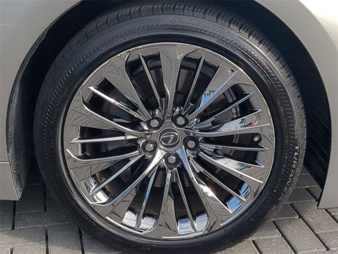 Used 2022 Lexus LS 500 500 Base image 12