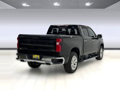 Used 2021 Chevrolet Silverado 1500 LTZ w/ LTZ Premium Package AWD/4WD image 7