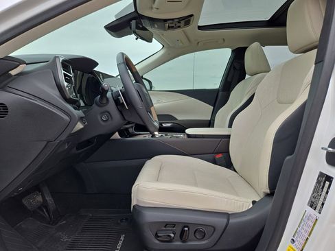 Used 2023 Lexus RX 350 FWD w/ Accessory Package (K3) image 23