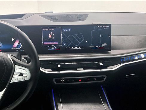 Used 2024 BMW X7 xDrive40i AWD/4WD image 6