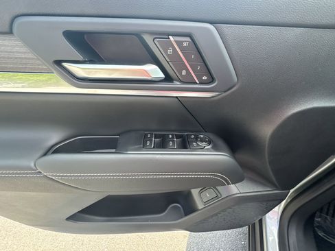 New 2026 GMC Terrain Denali AWD/4WD image 15