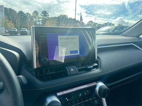 Used 2025 Toyota RAV4 LE image 25