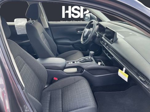 Used 2025 Honda HR-V LX image 15