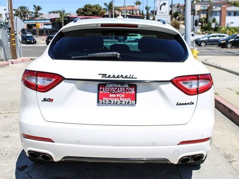 Used 2019 Maserati Levante S GranLusso AWD/4WD image 4