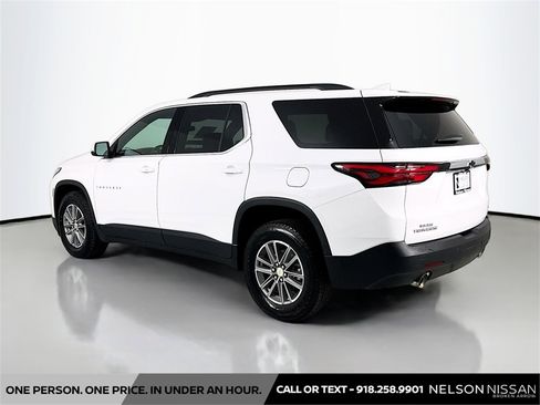Used 2022 Chevrolet Traverse LT image 7