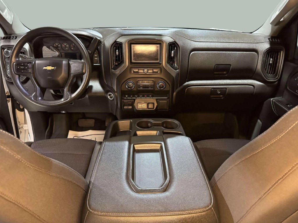 Used 2024 Chevrolet Silverado 2500 Custom AWD/4WD image 20
