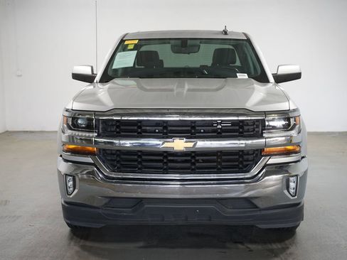 Used 2018 Chevrolet Silverado 1500 LT w/ All Star Edition RWD image 2